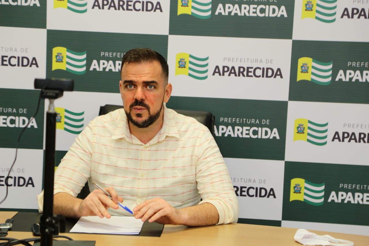 Prefeito debate escalonamento do comércio com empresários do Garavelo