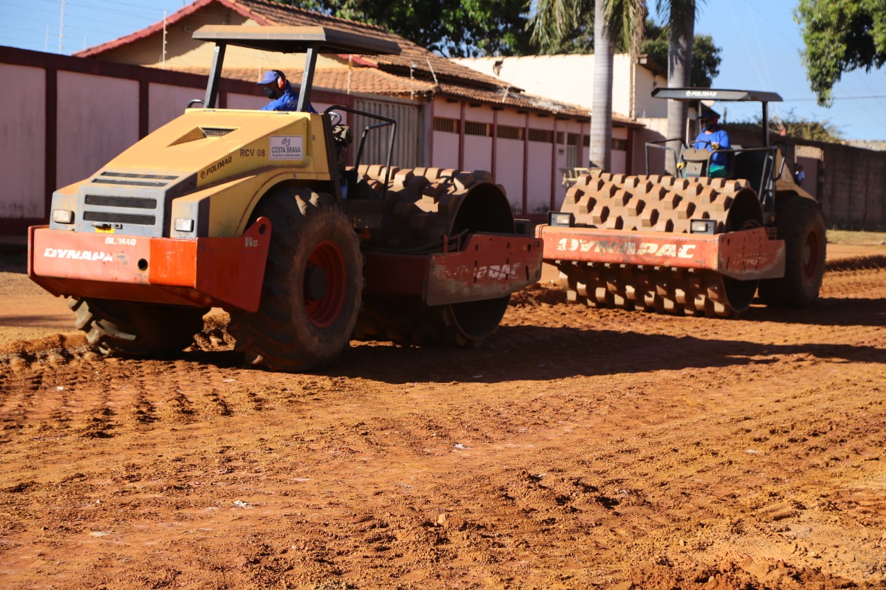 Iniciadas as obras de pavimentação das ruas da Vila Oliveira