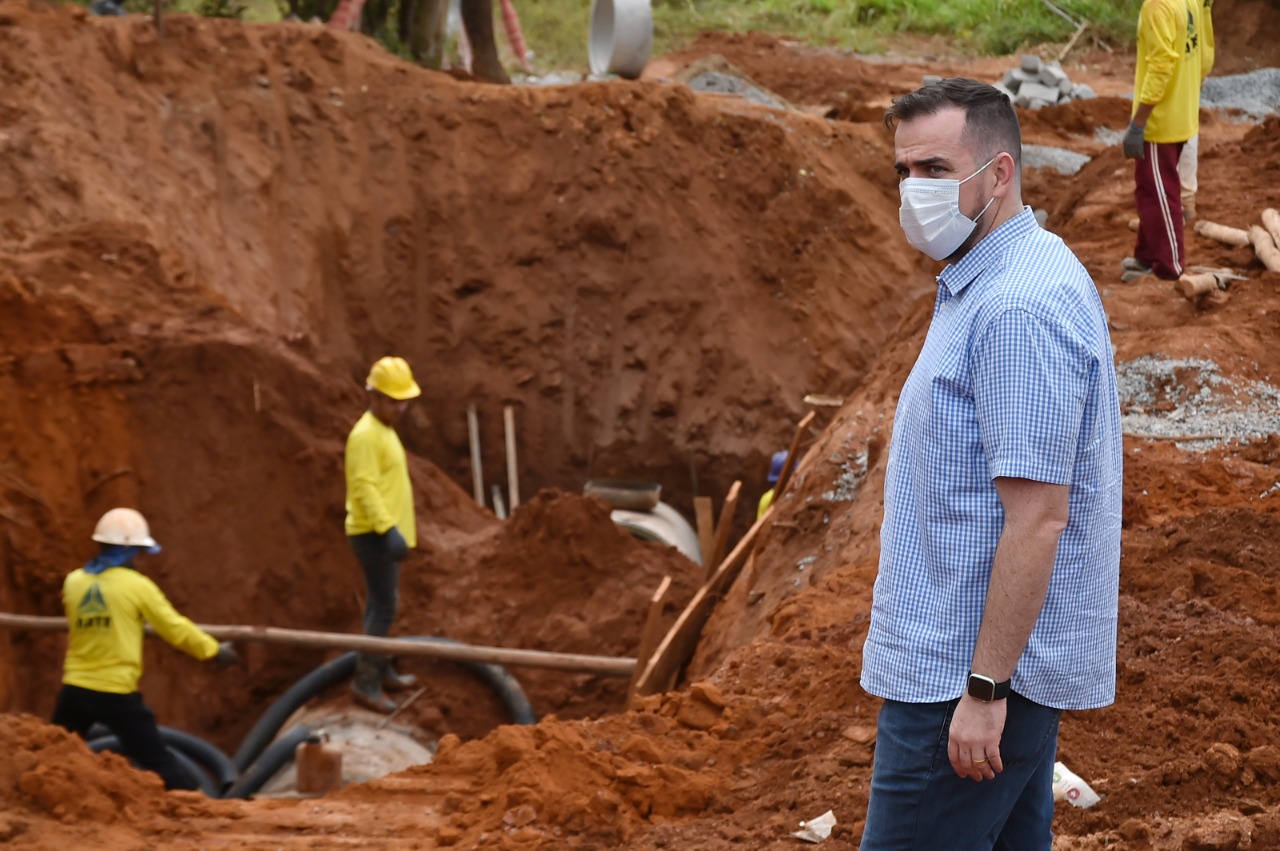 Prefeitura de Aparecida enfrenta vírus e segue entregando obras