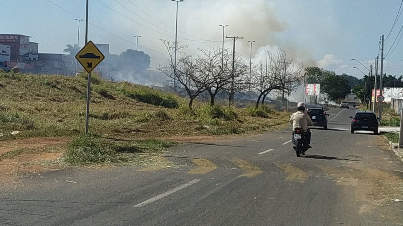 Semma realiza ação de prevenção e combate a incêndios em Aparecida