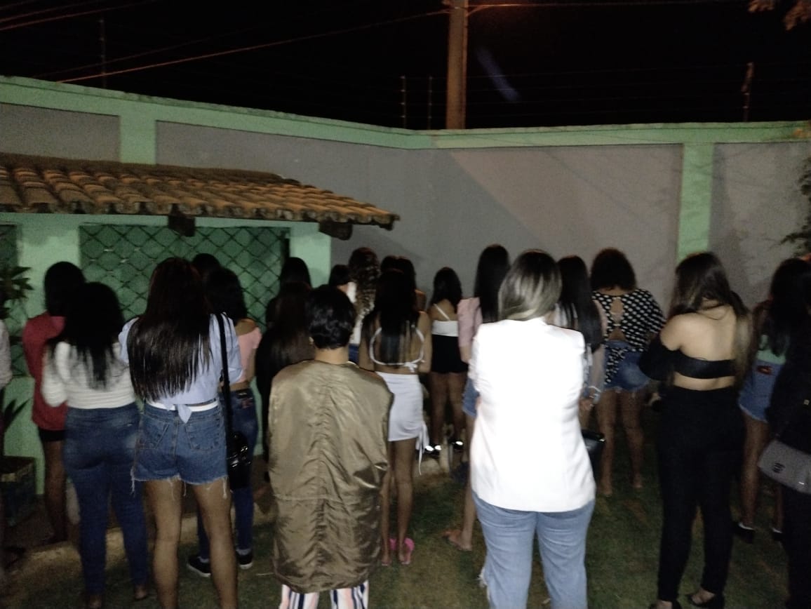 Fiscalização de Aparecida encerra festa com 500 pessoas no Jardim Dom Bosco