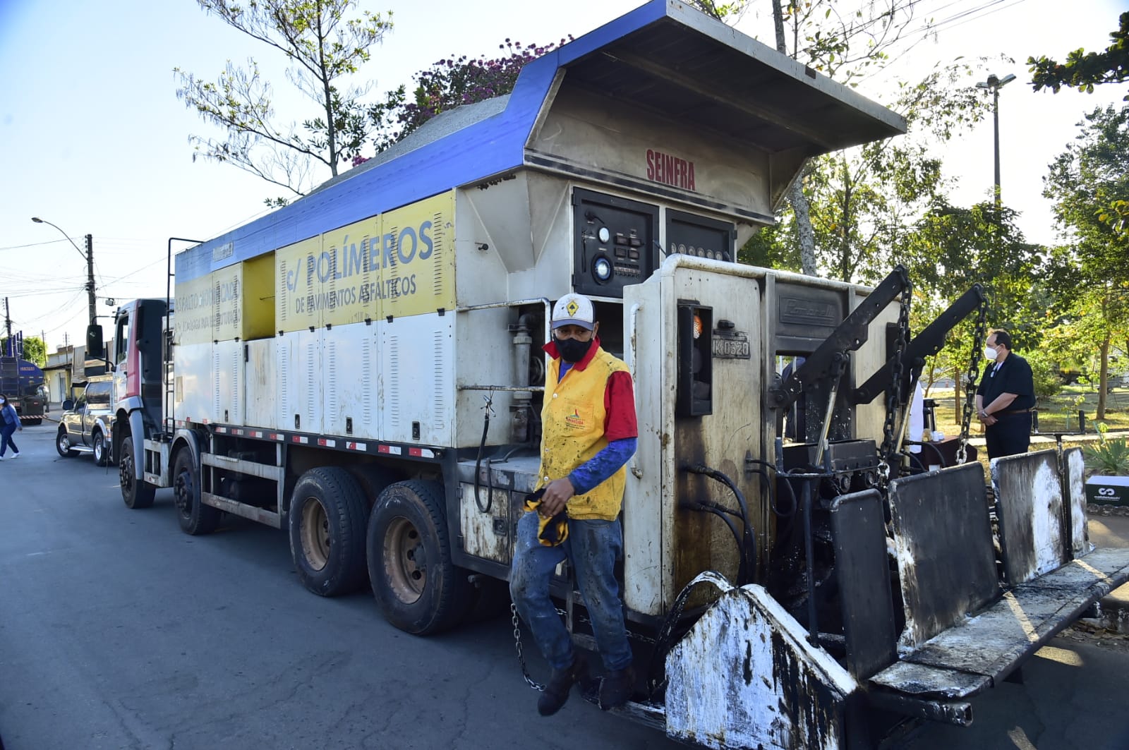 Prefeitura inicia recapeamento de ruas de cinco bairros da região do Conjunto Cruzeiro do Sul