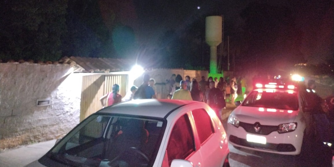 Fiscais de Aparecida encerram festa clandestina com mais de 350 pessoas