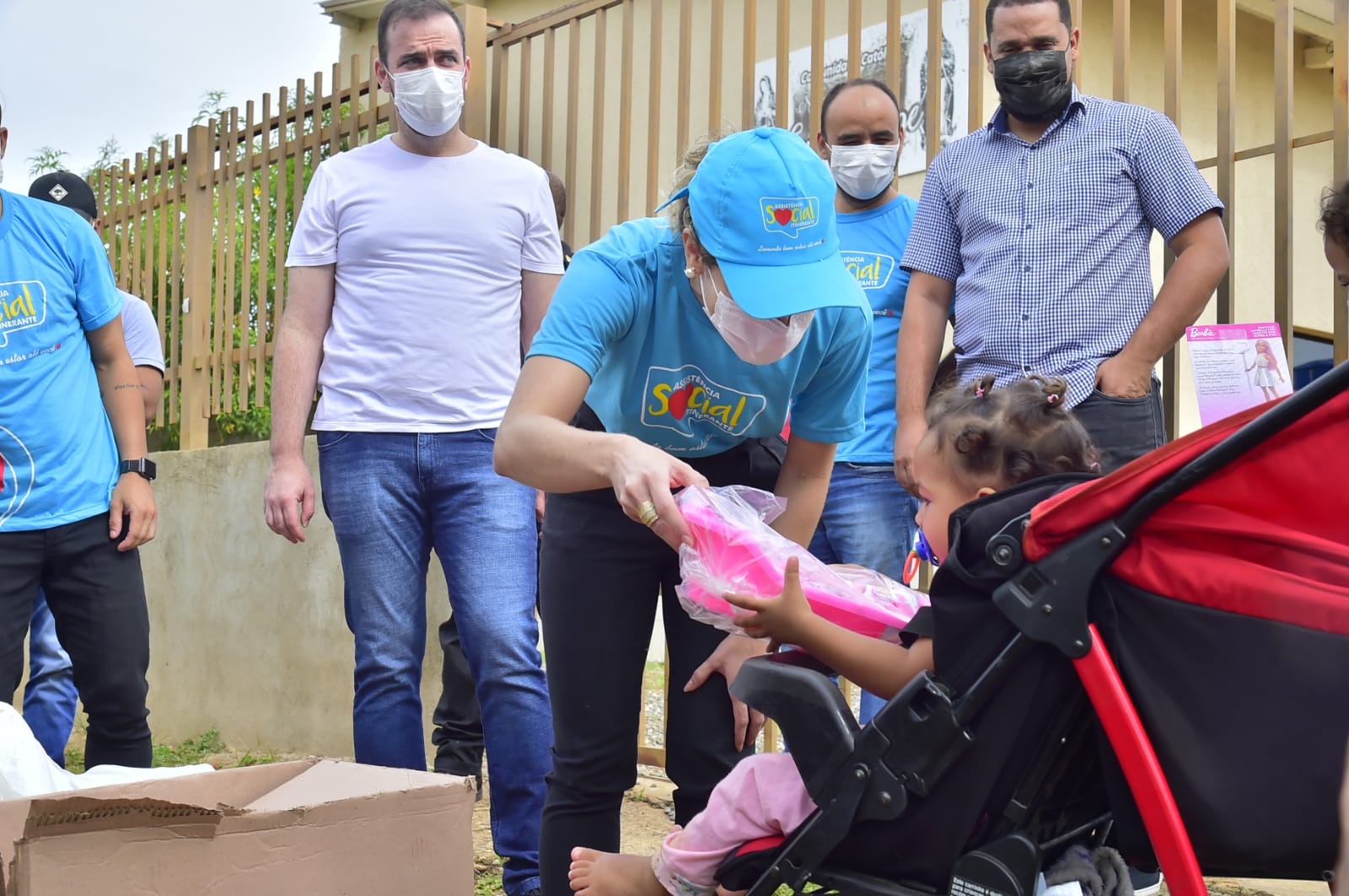 Assistência Social de Aparecida distribui brinquedos a centenas de crianças carentes