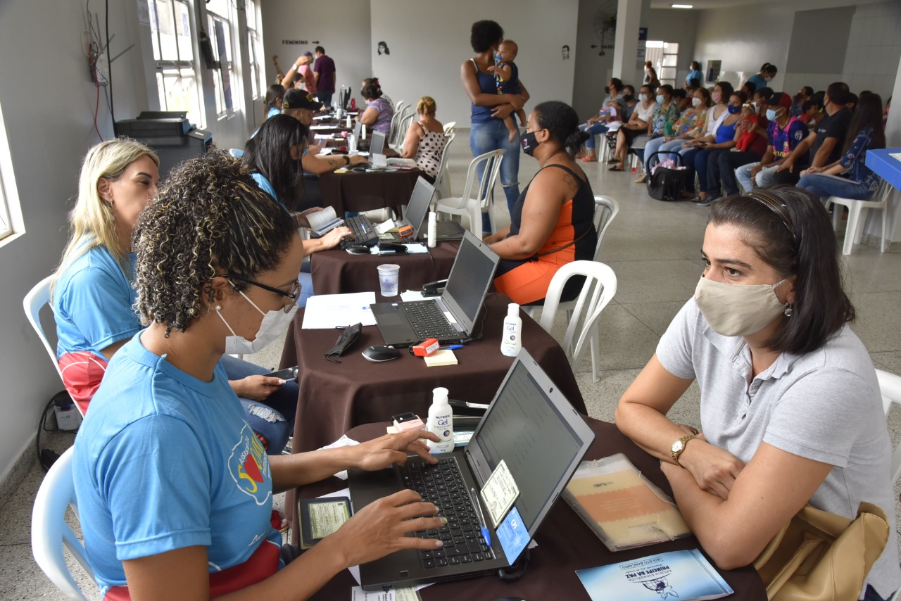 Assistência Social Itinerante atende mais de 500 famílias da região do Garavelo neste sábado