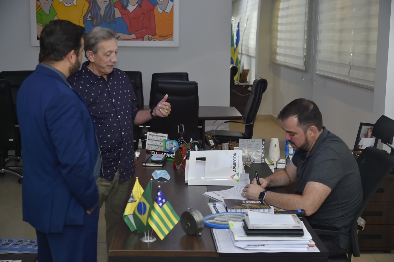 Prefeitura de Aparecida e TJGO firmam cooperação para tratar de processos judiciais
