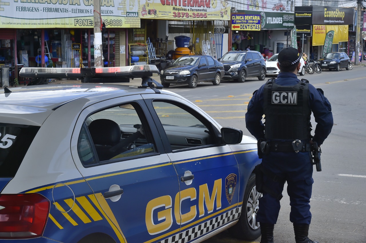 Prefeitura Municipal de Aparecida de Goiânia  Guarda Civil de Aparecida  recebe armas doadas pela Polícia Rodoviária Federal