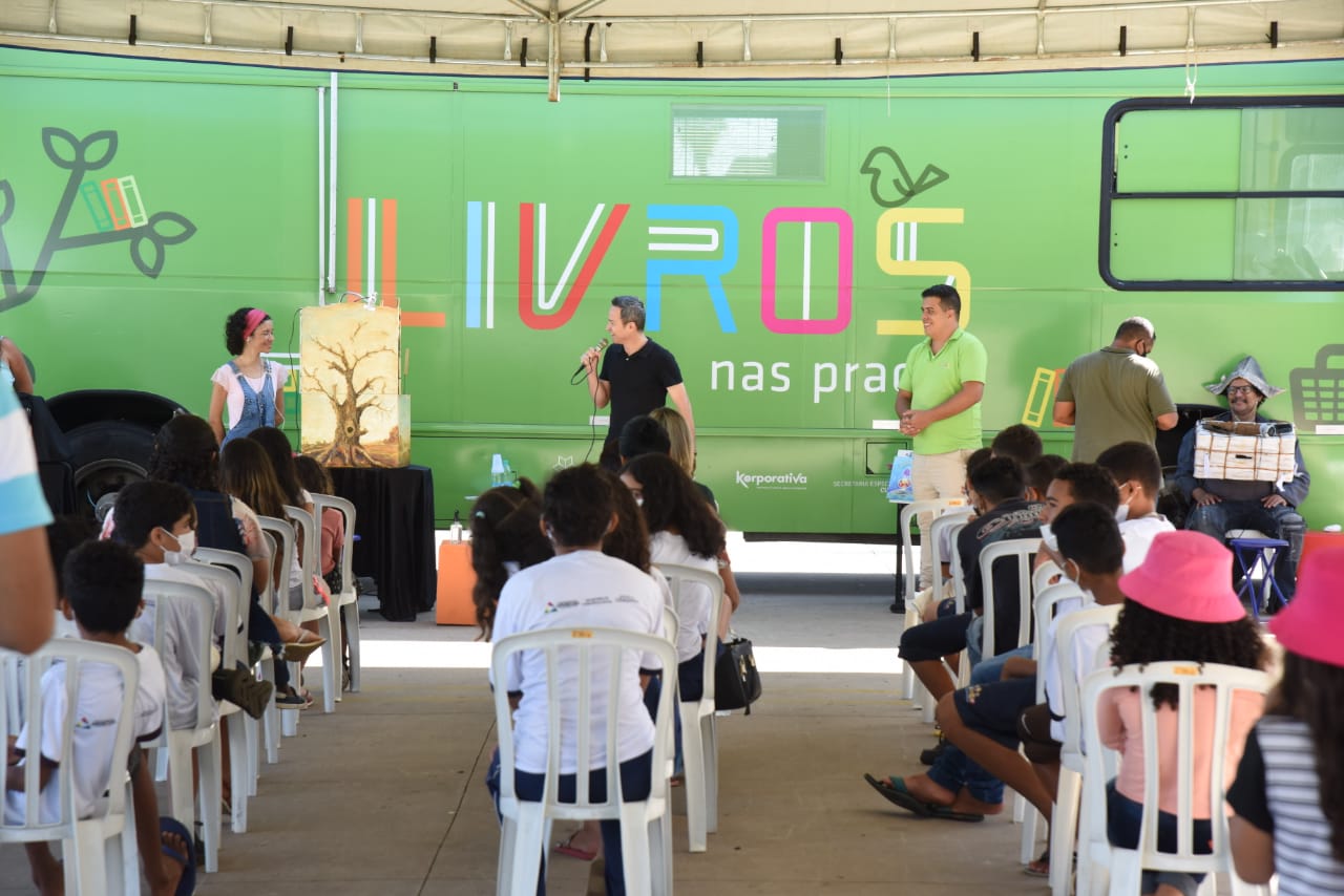 &#8221;Livros nas Praças&#8221; estimula leitura em Aparecida até sexta-feira, 22