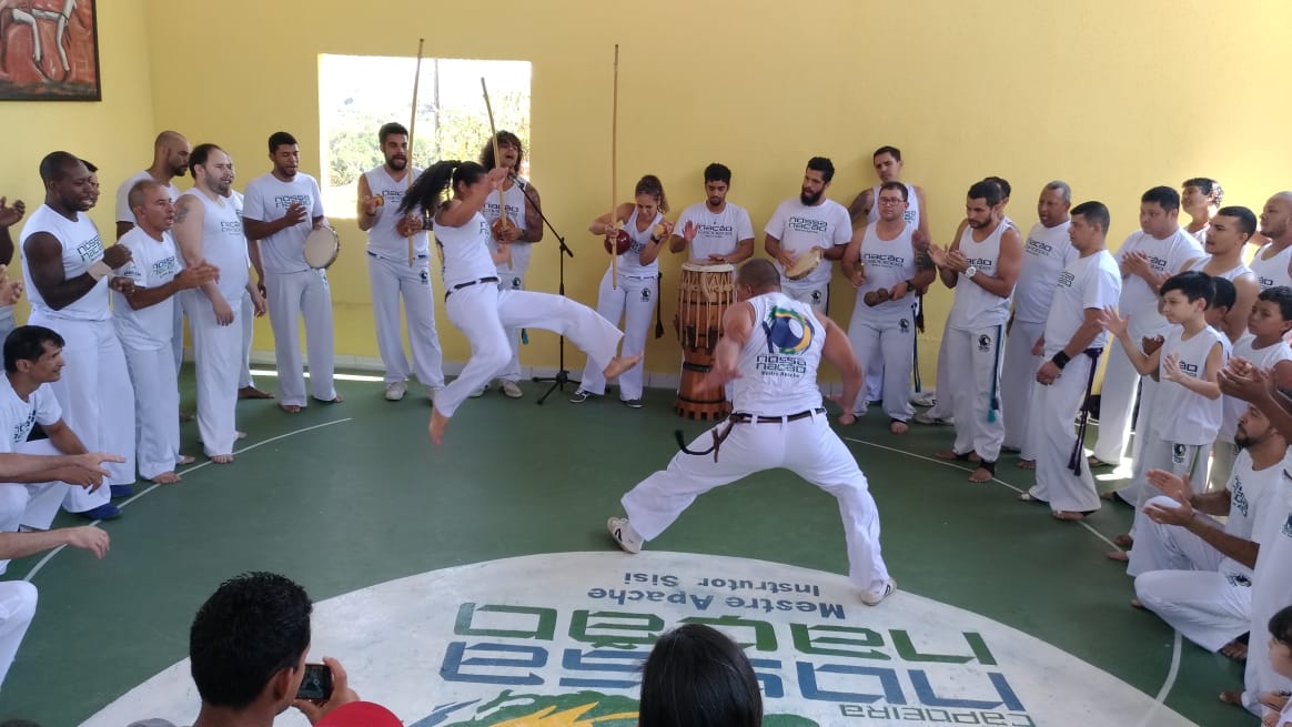 Graduação de alunos de capoeira reúne atletas de várias localidades em Aparecida, neste domingo