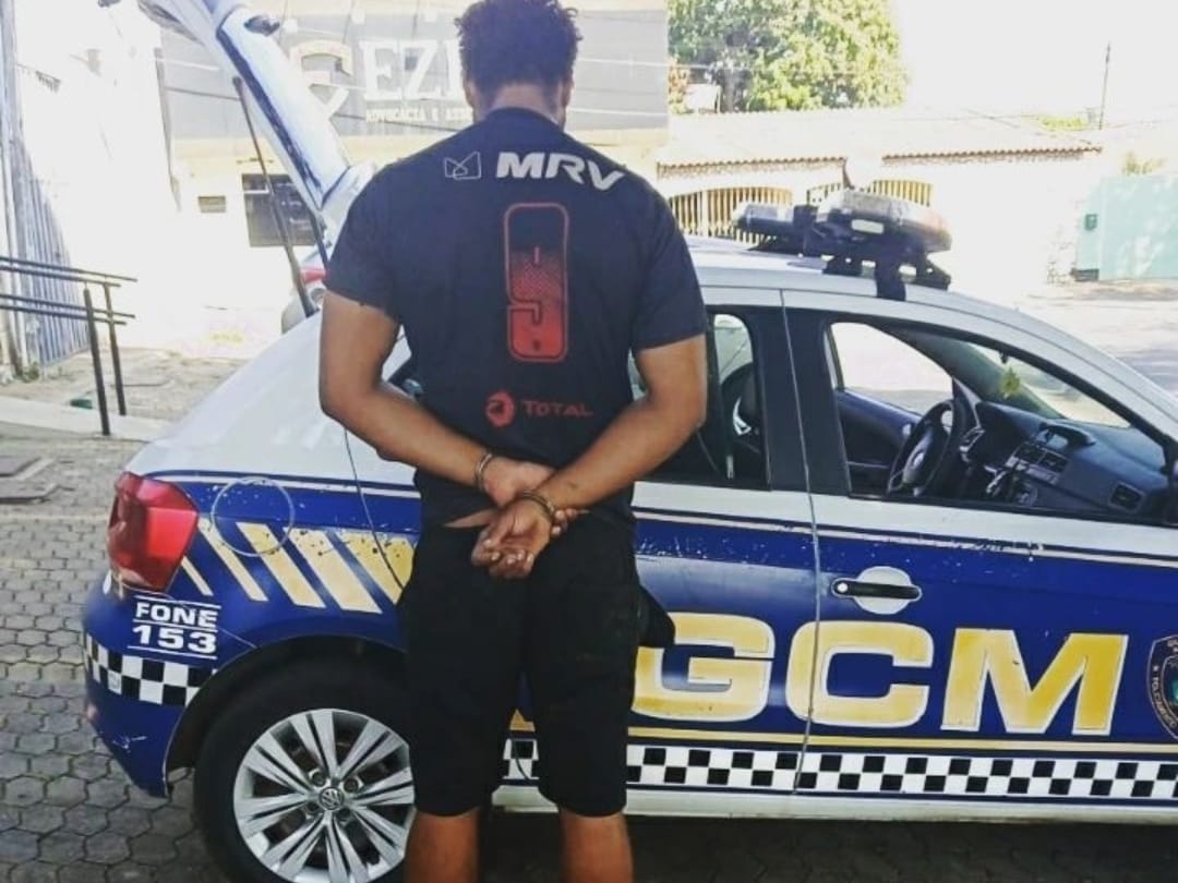 Homem é preso pela GCM após exibir órgão genital para mulheres em parque