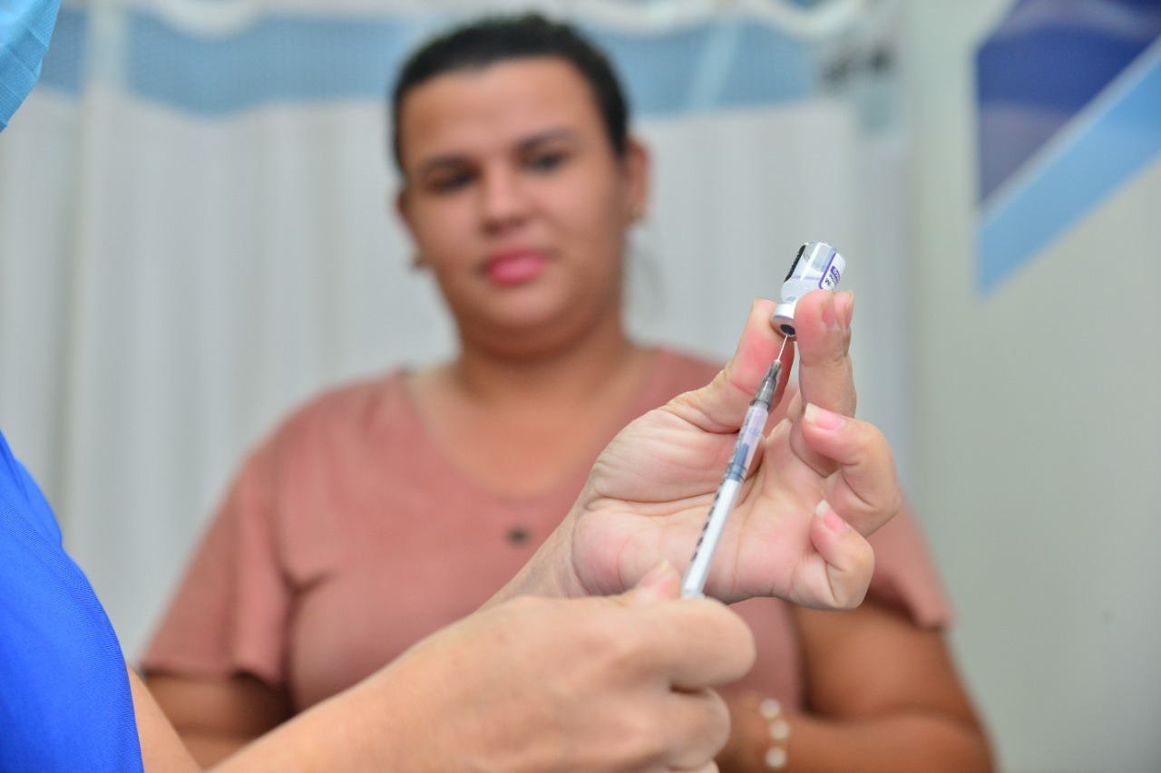 Aparecida segue com vacinação em 31 unidades de saúde