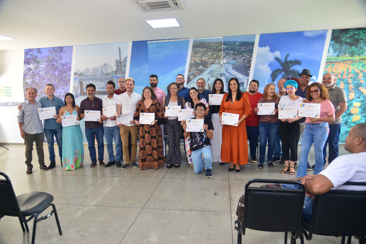 Prefeitura de Aparecida empossa 24 conselheiros para o fomento da cultura