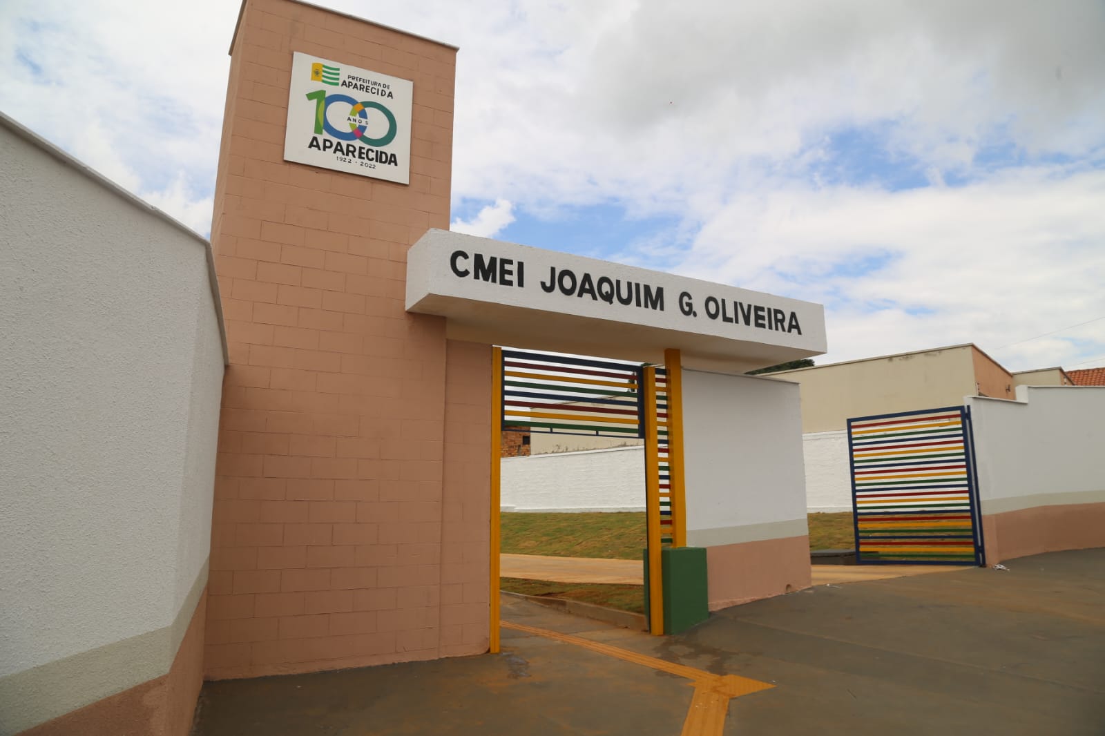 Prefeitura entrega CMEI para moradores do Setor Comendador Walmor