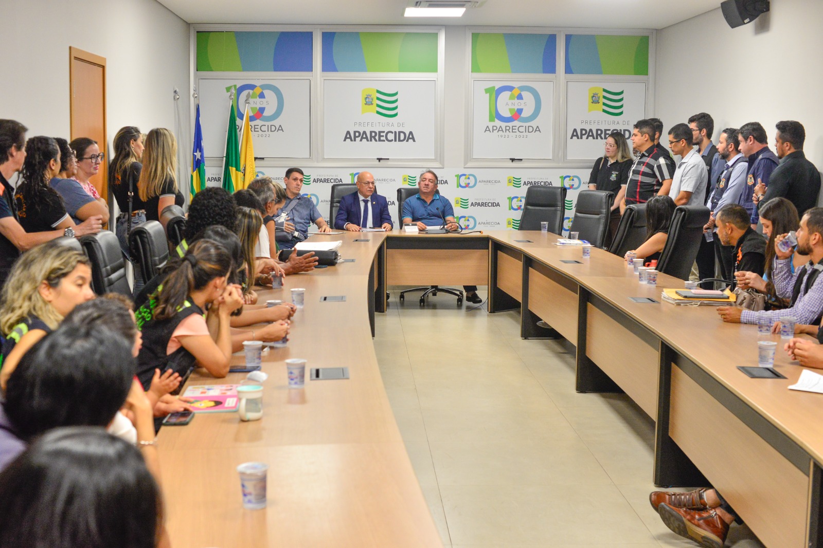 Prefeito Vilmar Mariano recebe fiscais e discute Plano de Cargos e Salários