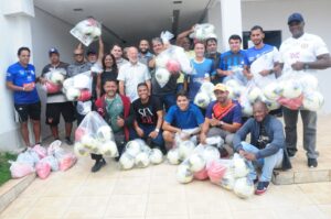 Aparecida de Goiânia entrega kits para núcleos esportivos