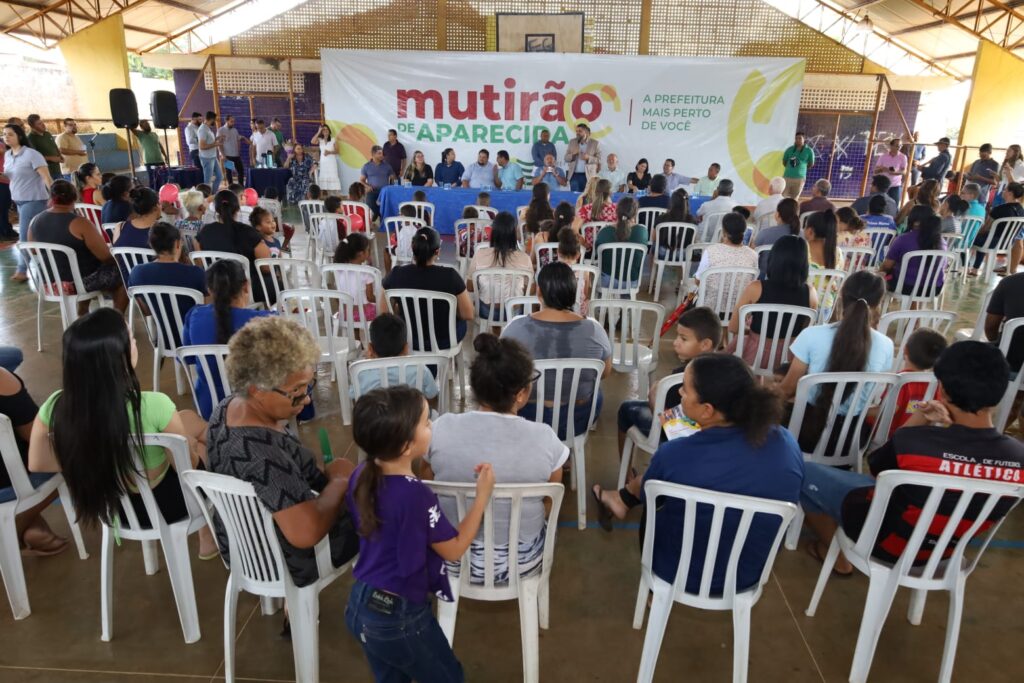 Prefeito de Aparecida de Goiânia, Vilmar Mariano, assina ordem de serviço para reforma da Escola Municipal Maria Gomes da Silva