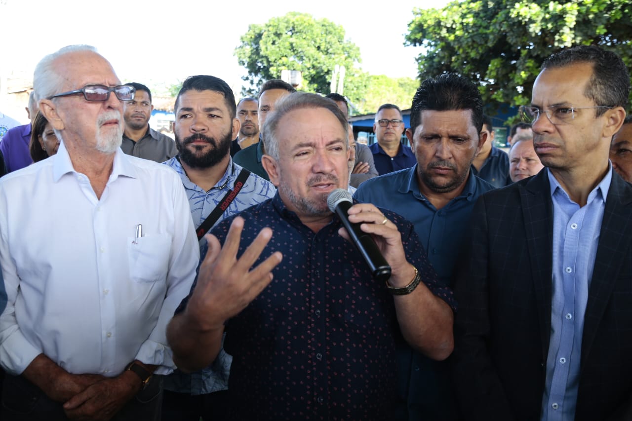 <strong>Vilmar Mariano autoriza construção de novo eixo estruturante em Aparecida</strong>