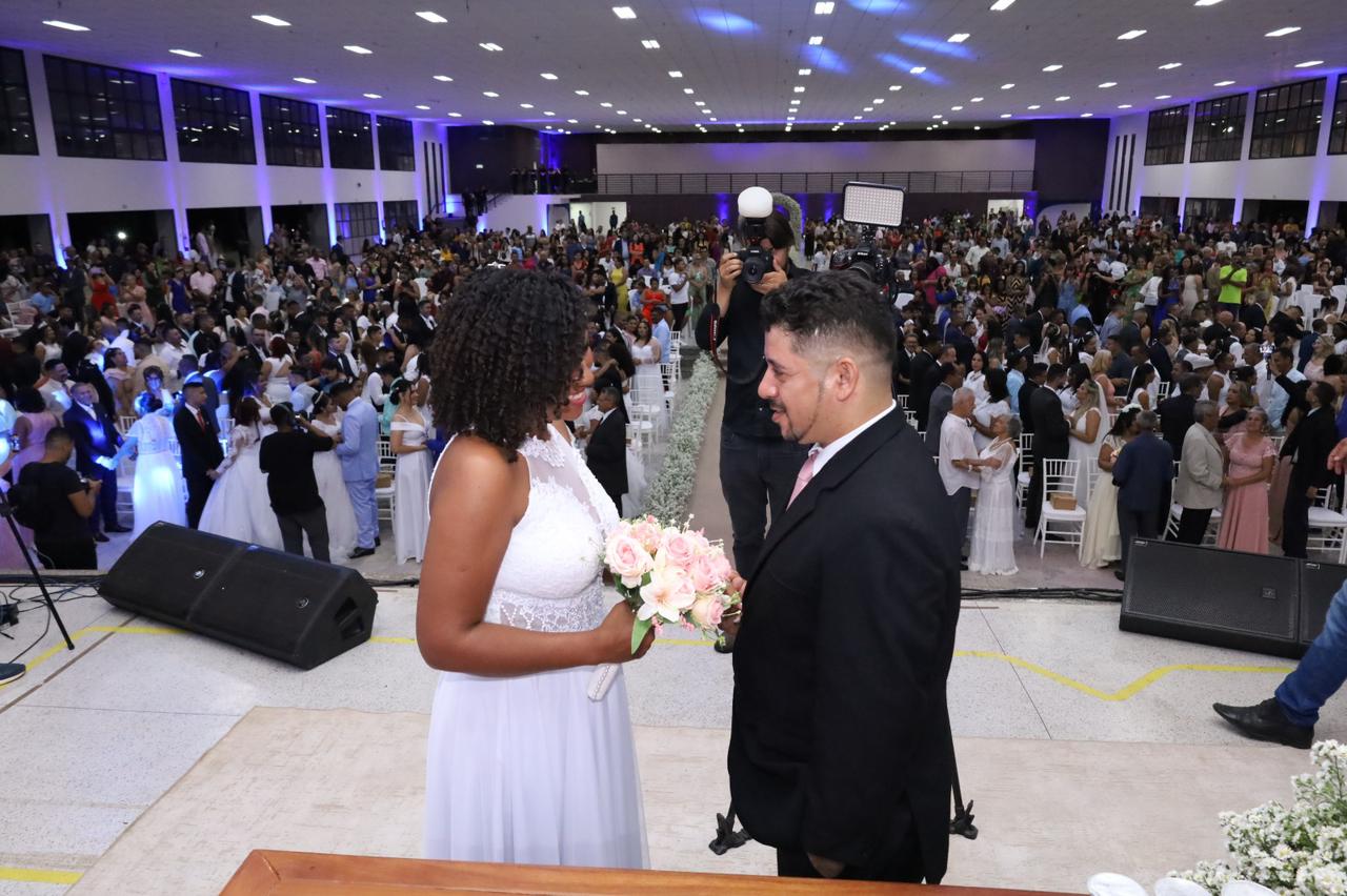 Aparecida celebra a união de 164 casais no Casamento Comunitário