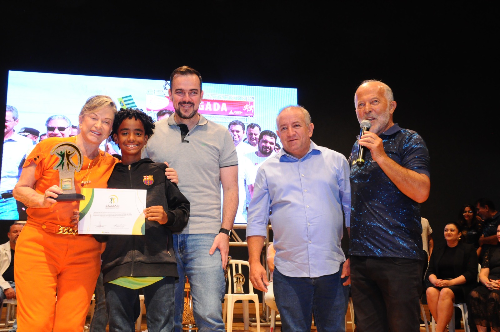 800 atletas e personalidades esportivas são homenageadas com prêmio “Melhores do Esporte” de Aparecida