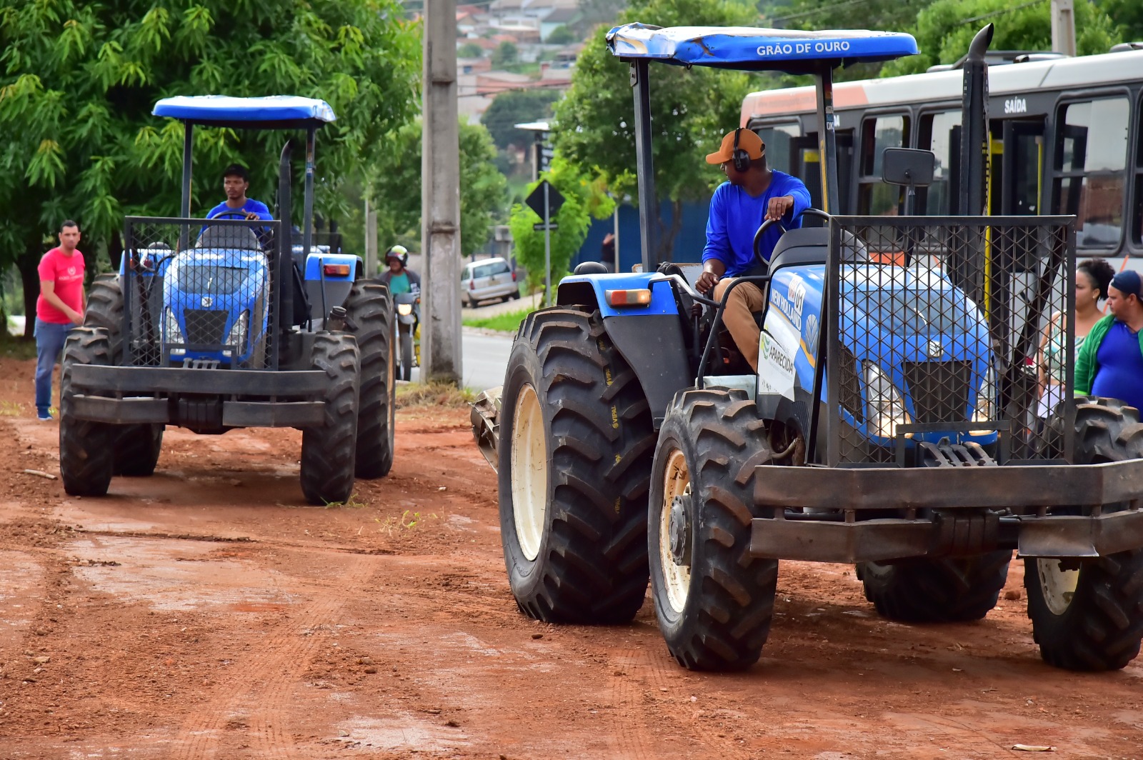 Prefeitura Municipal De Aparecida De Goi Nia Mutir O De Aparecida Chega Ao Jardim Alto Para So