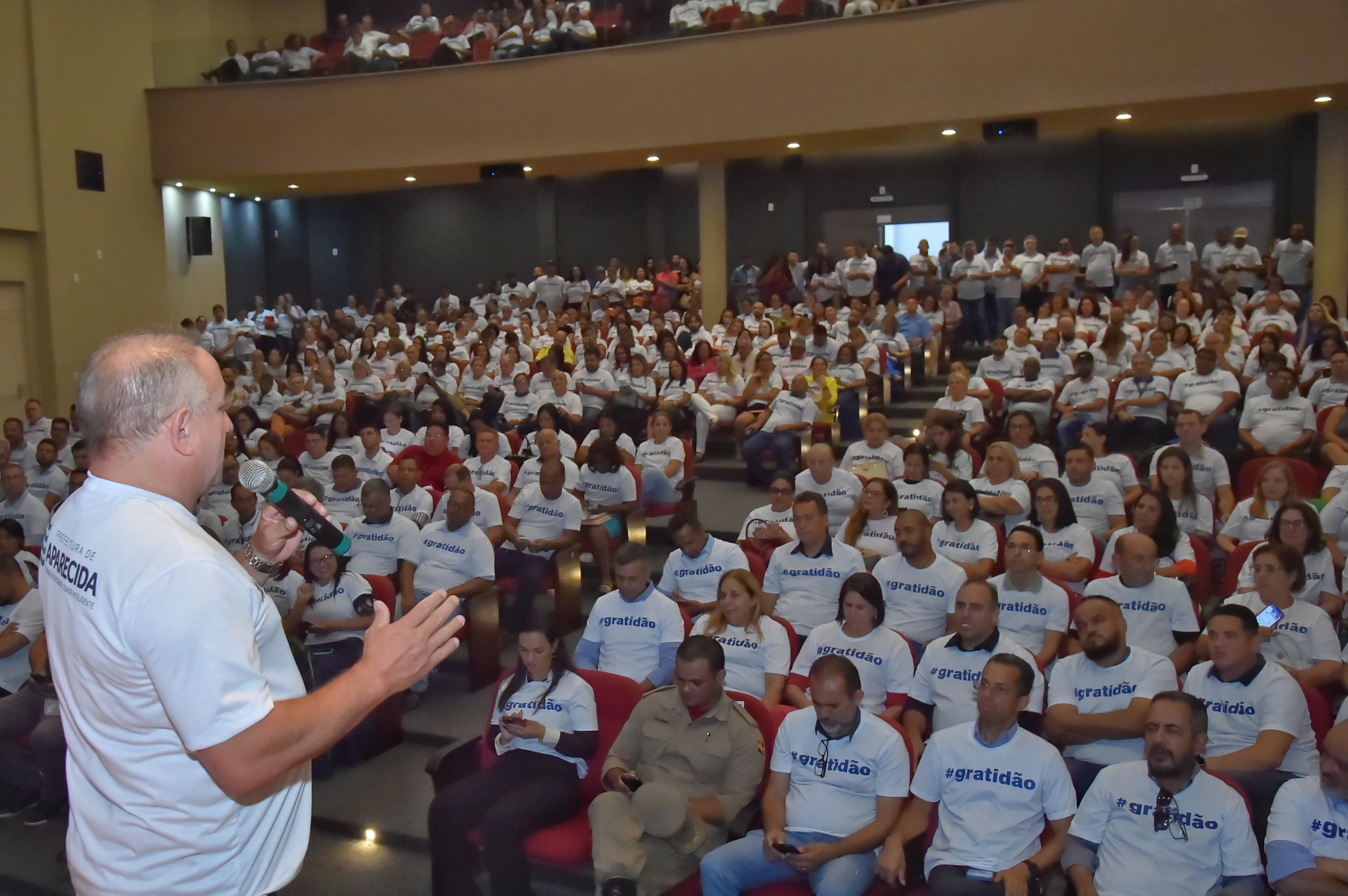 Em reunião com equipe, Prefeito Vilmar faz balanço da gestão e projeta realizações para 2024