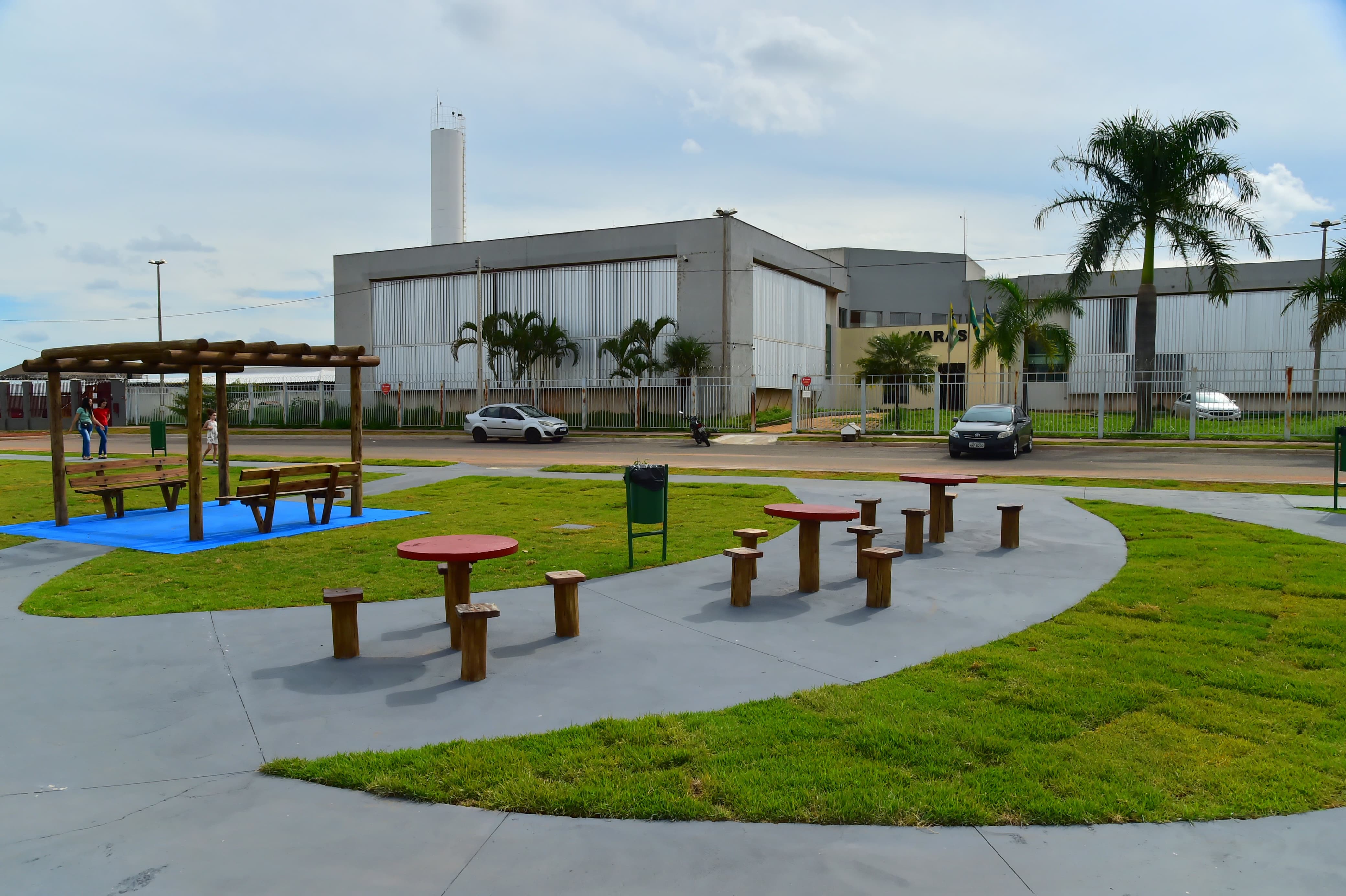 Prefeito Vilmar Mariano entrega Praça Cora Coralina nesta sexta, 02