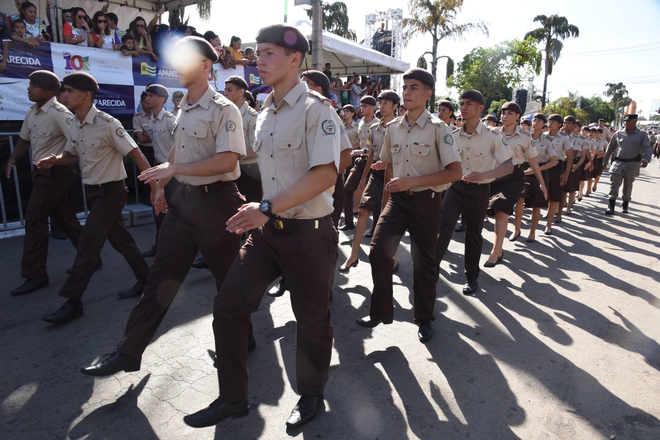Desfile cívico celebra aniversário de Aparecida neste sábado, 11