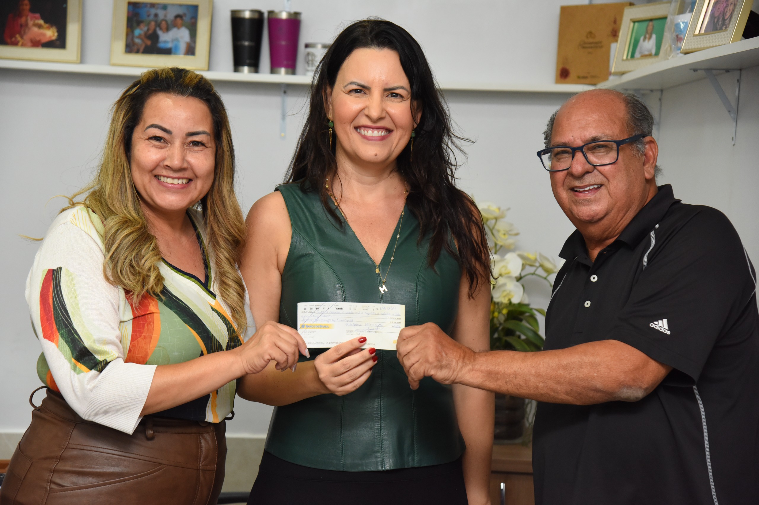 Assistência Social de Aparecida entrega recurso do IR a creche filantrópica do município