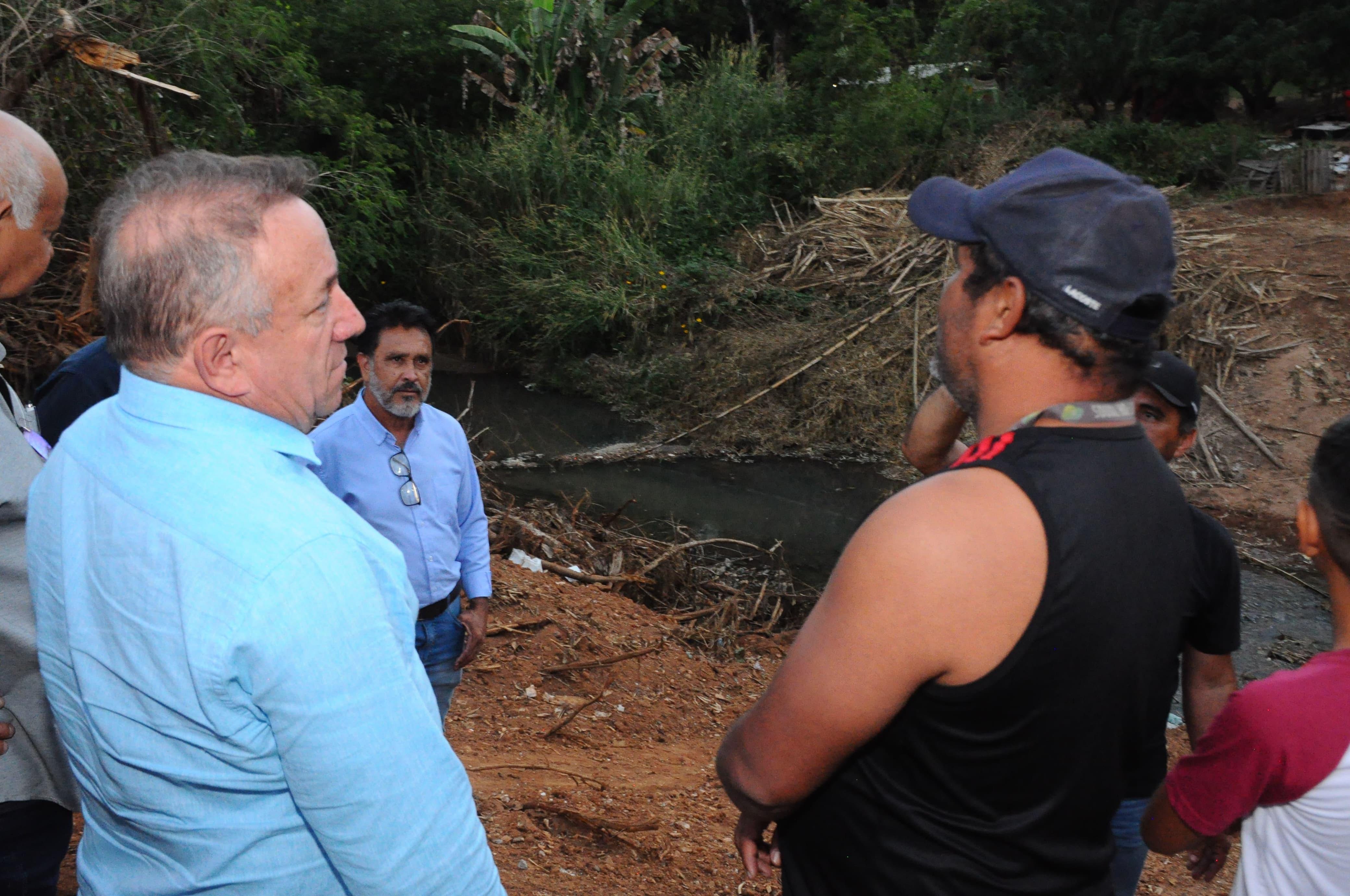 Prefeitura de Aparecida inicia construção de ponte que interligará bairros na região do Veiga Jardim