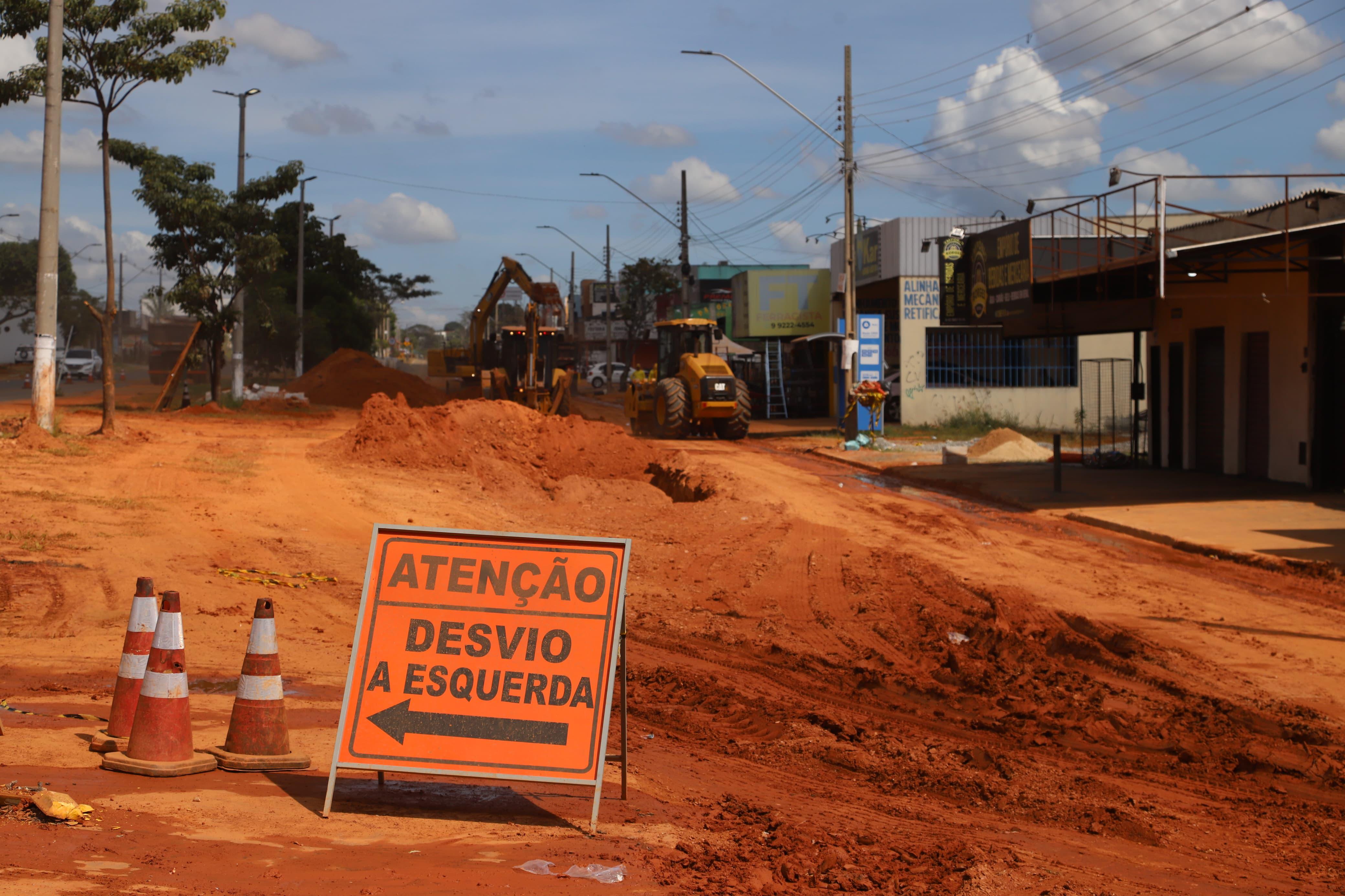 Avenida das Nações tem desvios para construção de trincheira e novo Eixo Viário