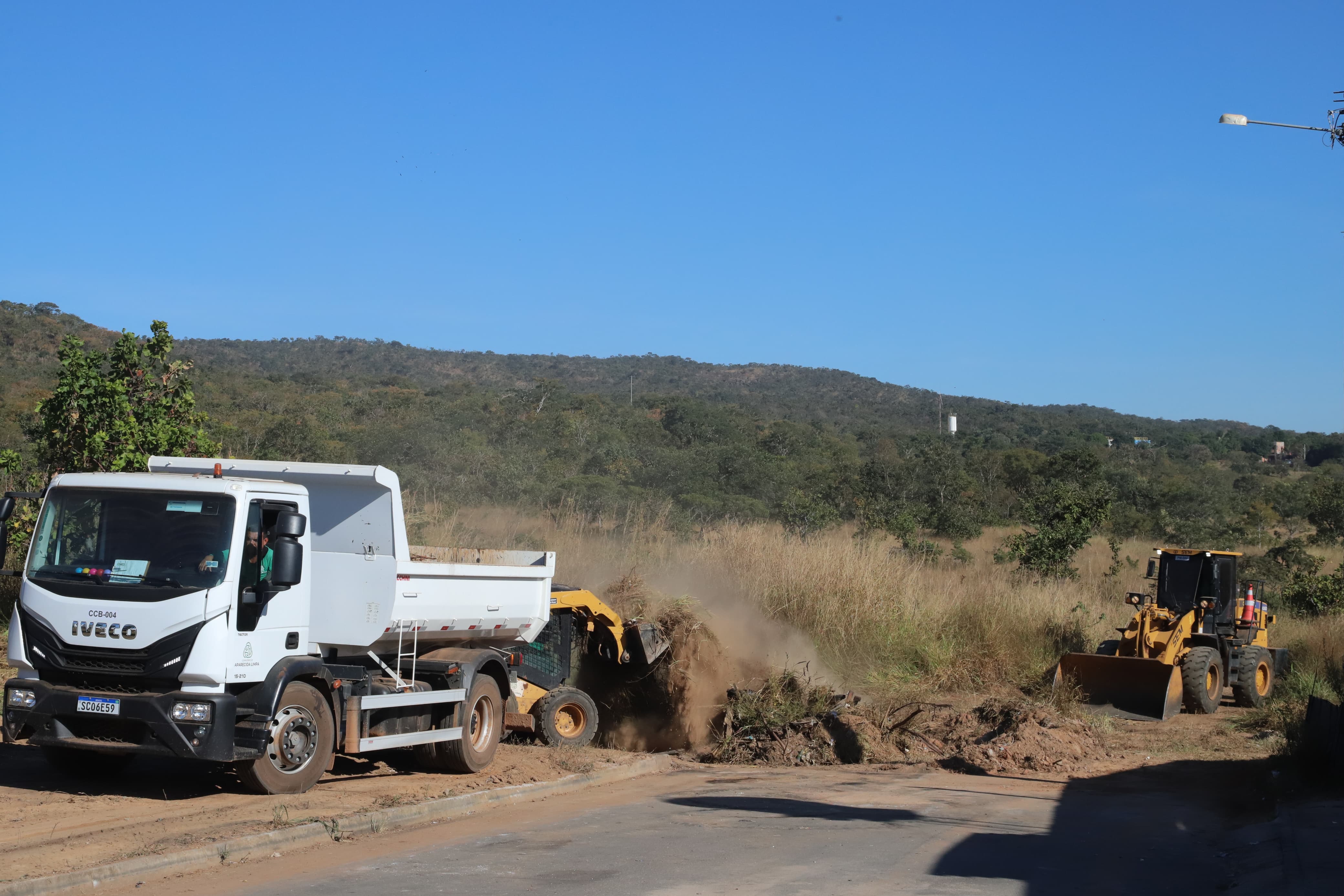 Prefeitura de Aparecida inicia a implantação de aceiros em áreas verdes