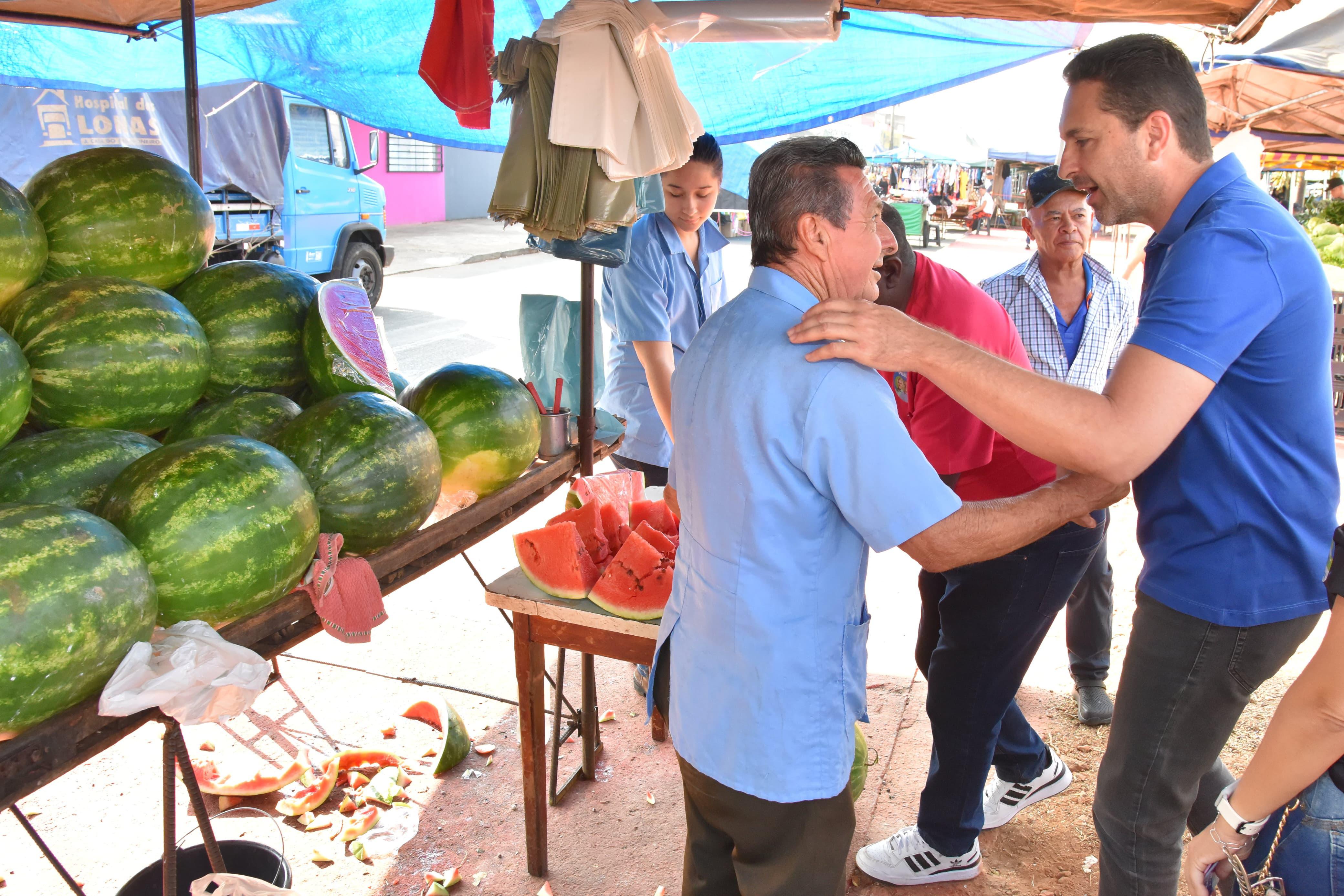 Prefeitura de Aparecida inicia recadastramento de feirantes e ambulantes