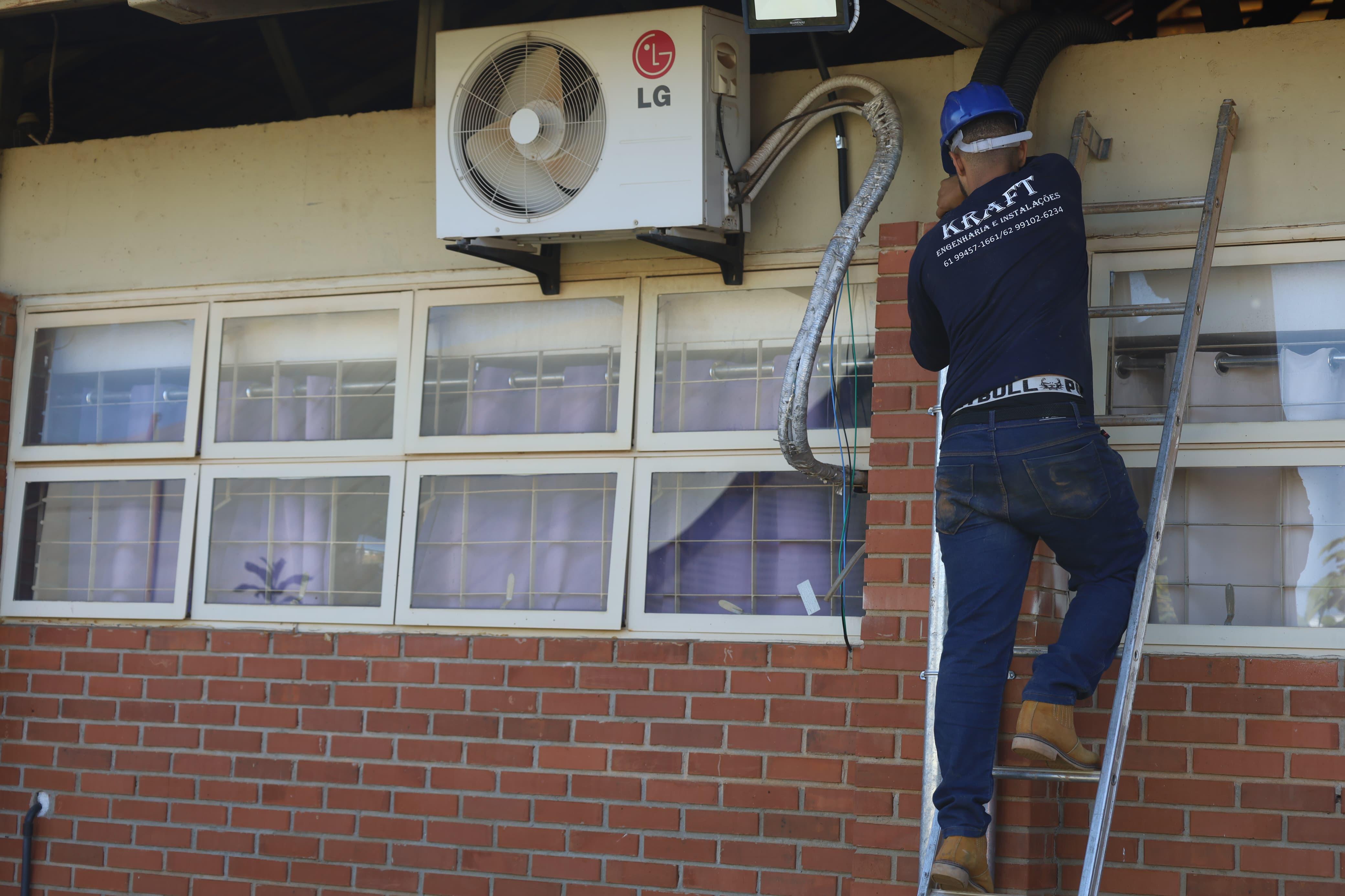 Gestão Vilela avança na modernização da rede elétrica das escolas