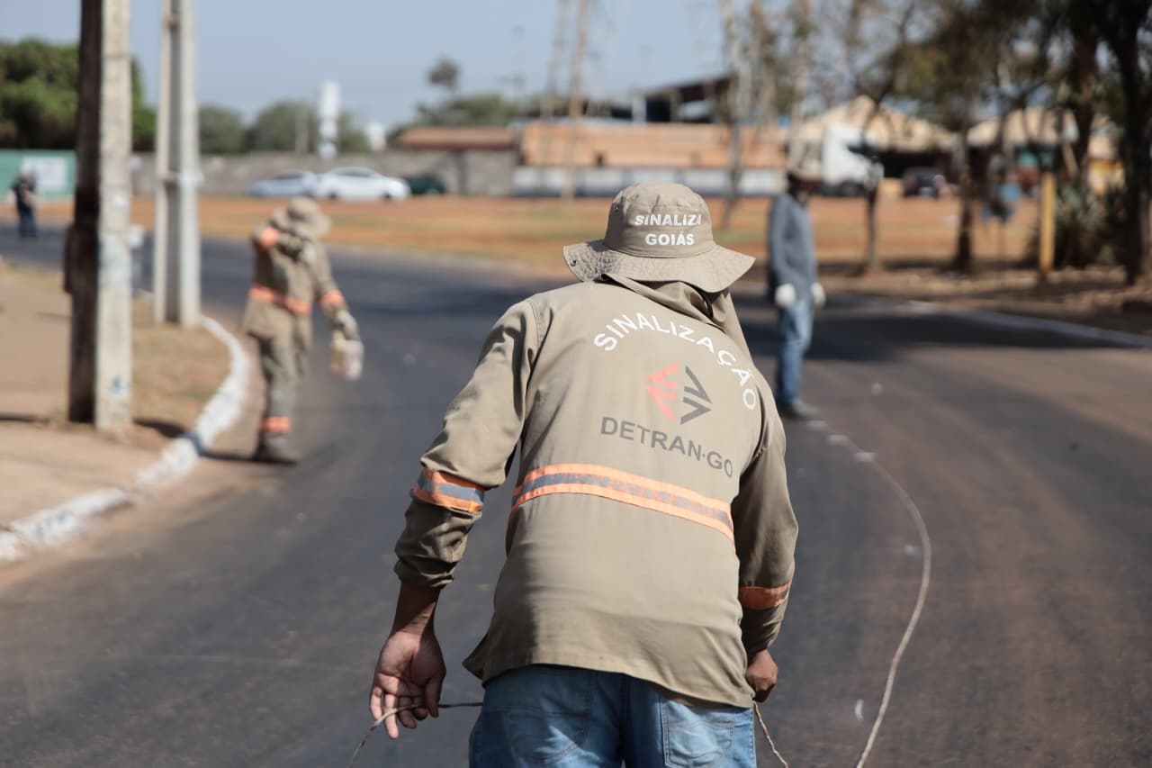 SMTA e Detran-Go iniciam nova etapa de revitalização da sinalização viária em Aparecida