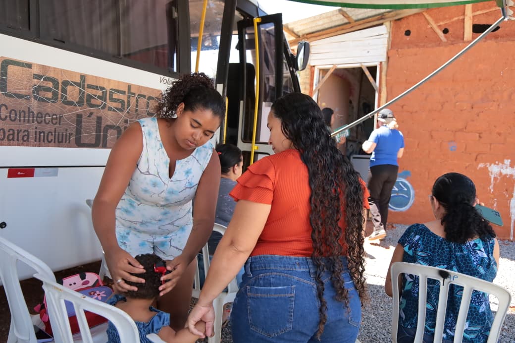 Assistência Social Itinerante leva serviços e cidadania ao assentamento Alto da Boa Vista