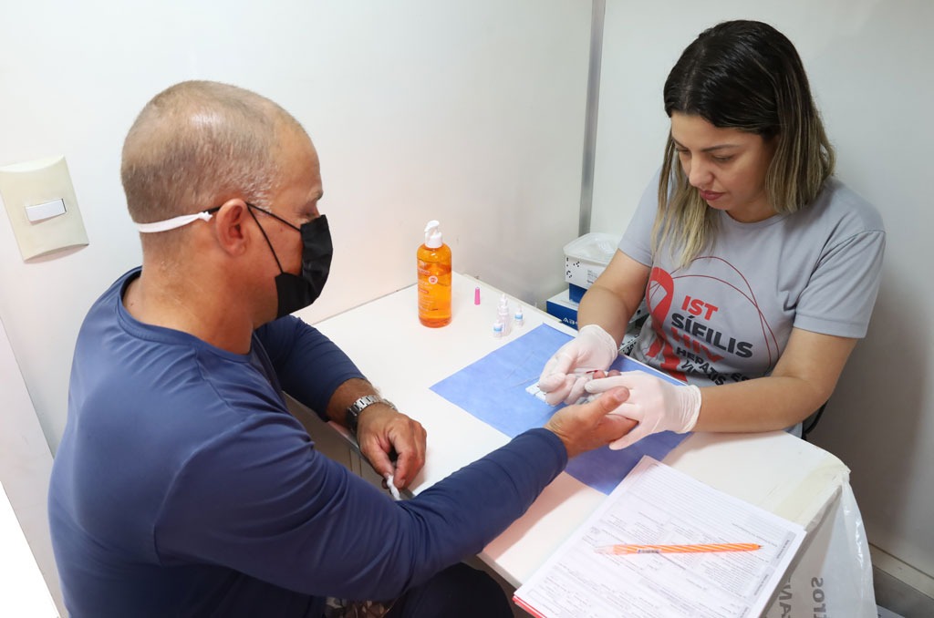 Aparecida de Goiânia reforça prevenção ao HIV com ações ampliadas no Dezembro Vermelho