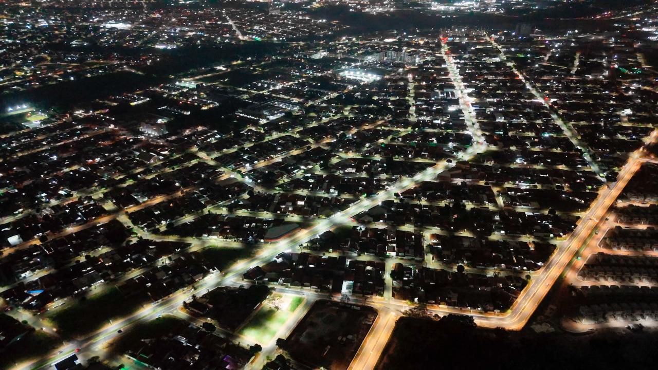 Prefeitura de Aparecida disponibiliza três canais para solicitação de troca de lâmpadas na cidade