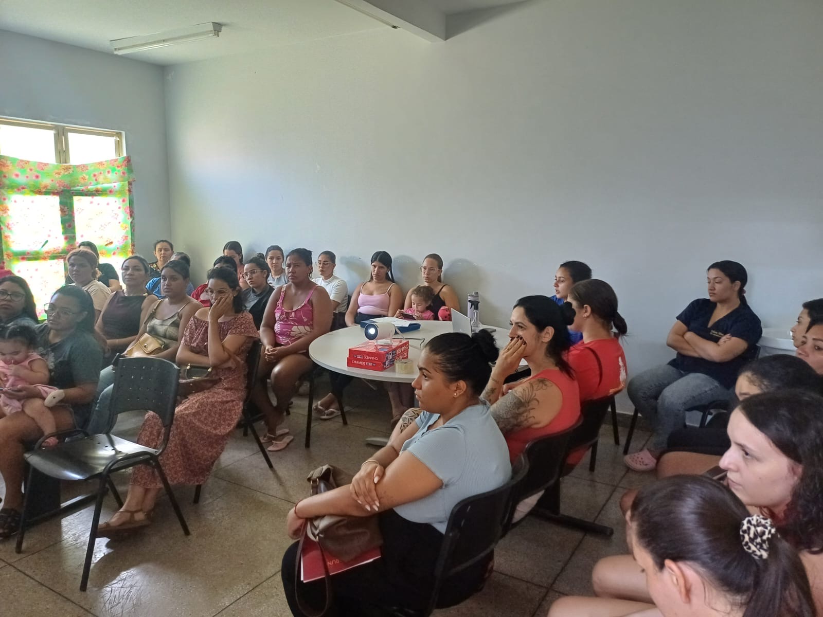Saúde de Aparecida realiza reuniões de Planejamento Familiar para fortalecer autonomia da mulher e proteger vidas 