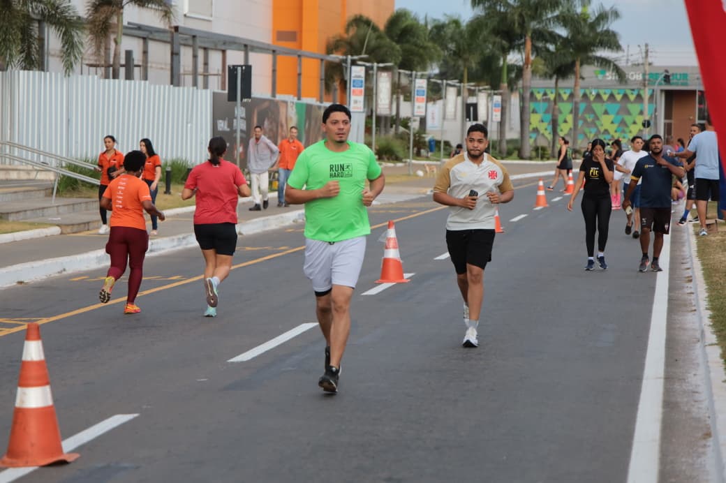 Avenida Independência vira grande rua de lazer aos domingos