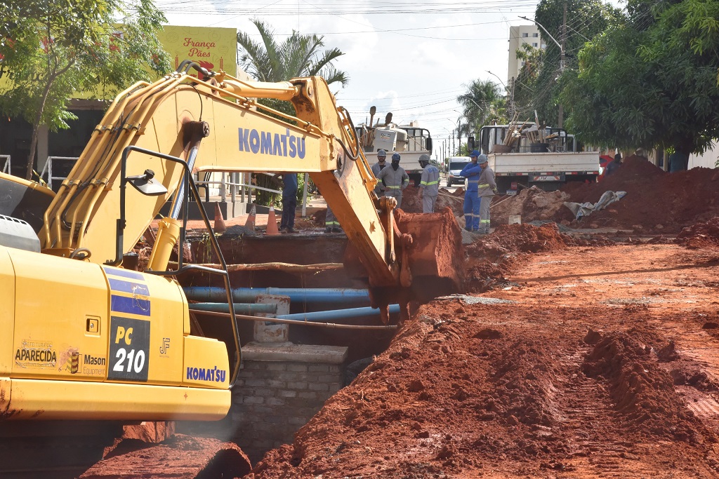 Prefeitura executa novas obras de drenagem em Aparecida