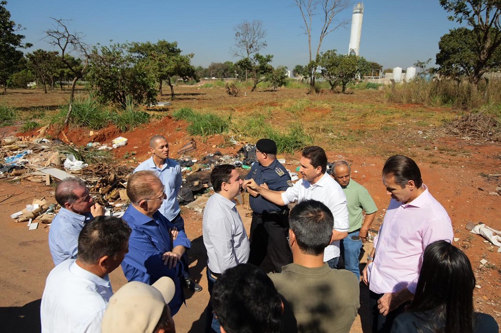 Prefeitura endurece fiscalização no combate ao descarte irregular de lixo e resíduos em Aparecida