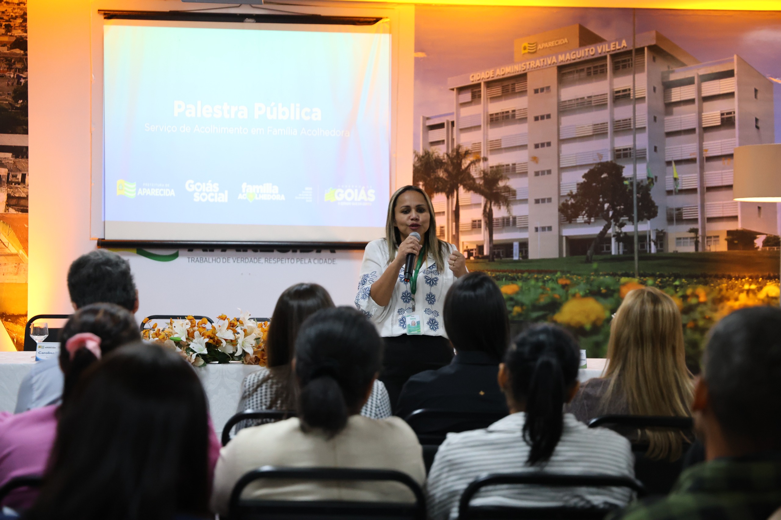 Programa Família Acolhedora reúne famílias interessadas em acolher crianças e adolescentes em Aparecida