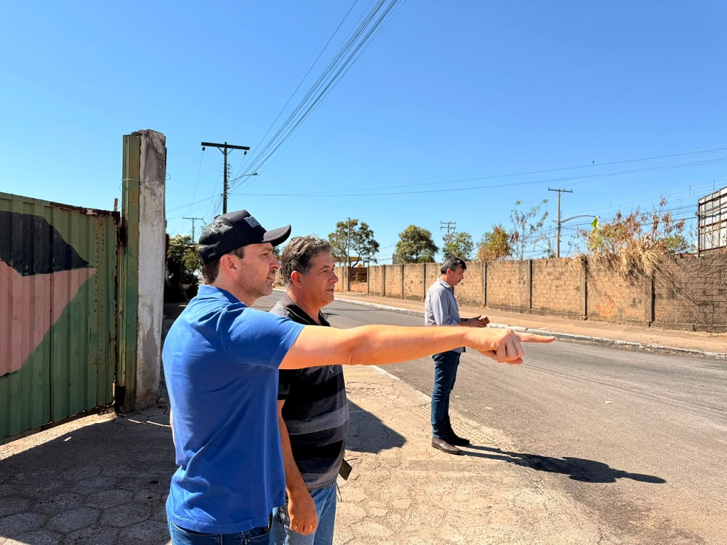 Vistorias em obras nesta semana focam evolução no recapeamento de Aparecida