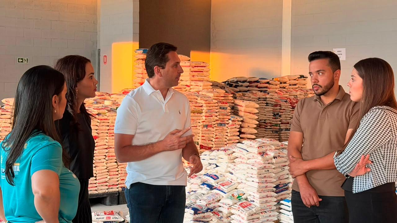 Aparecida é Show arrecada 110 toneladas de alimentos e rações para famílias e causa animal